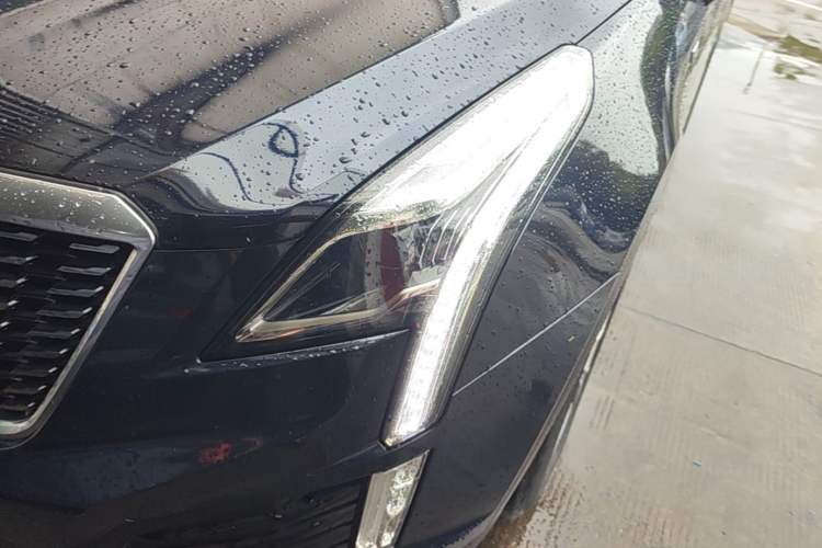 Used Cadillac XT5 2021 2.0T Four-Wheel Drive Luxury Version Left Front Headlight