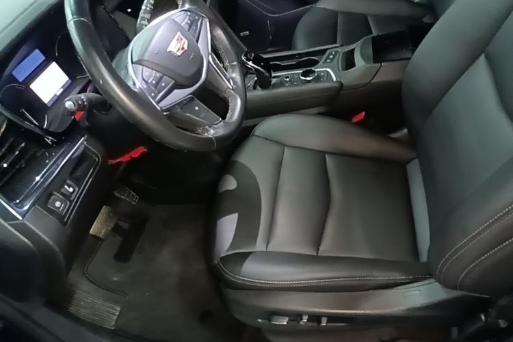 Used Cadillac XT5 2021 2.0T Two-Wheel Drive Luxury Version Left Front Seat