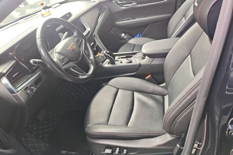 Used Cadillac XT5 2021 2.0T Two-Wheel Drive Luxury Version Left Front Seat