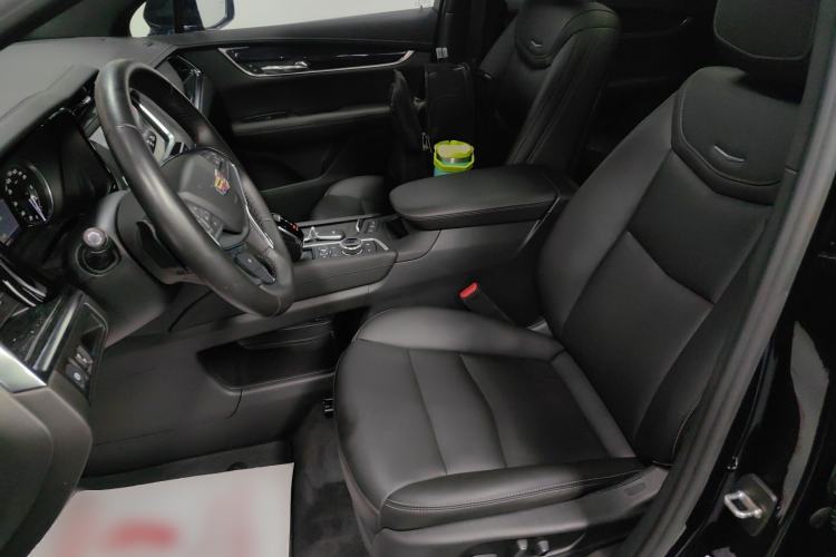 Used Cadillac XT5 2021 2.0T Two-Wheel Drive Luxury Version Left Front Seat