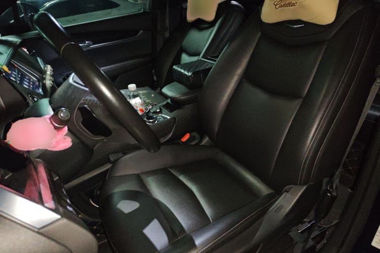 Used Cadillac XT5 2021 28T Luxury Model Left Front Seat