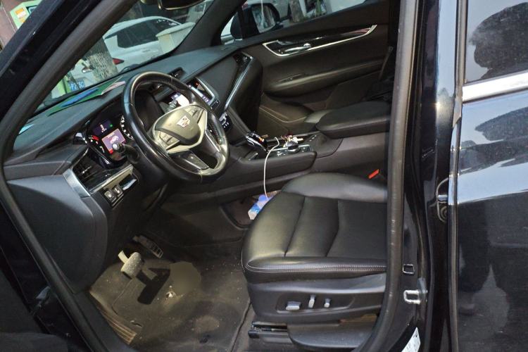 Used Cadillac XT5 2021 2.0T Two-Wheel Drive Luxury Version Left Front Seat