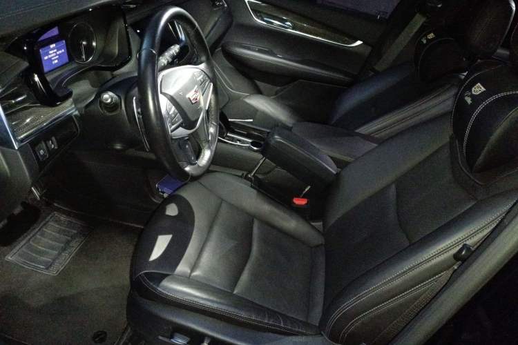 Used Cadillac XT5 2021 2.0T Four-Wheel Drive Premium Edition Left Front Seat