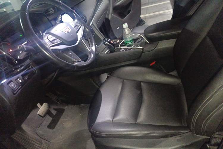 Used Cadillac XT5 2021 28T Four-Wheel Drive Luxury Version Left Front Seat