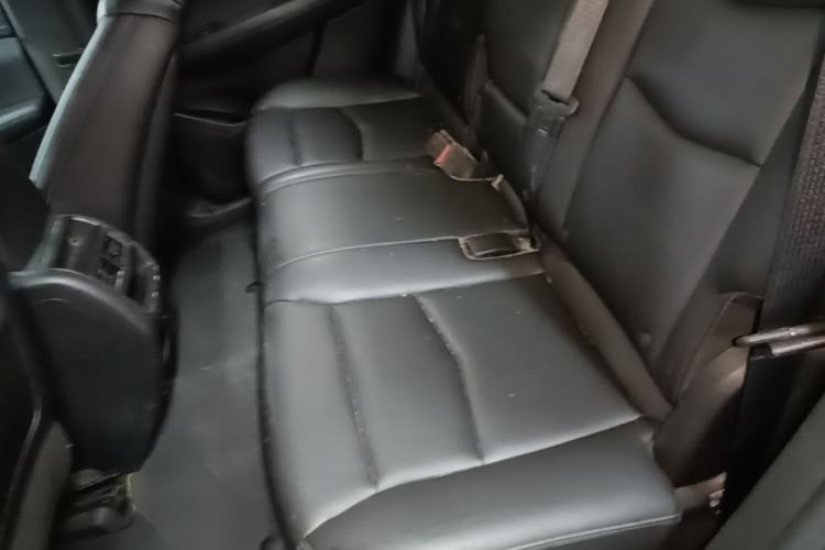 Used Cadillac XT5 2021 2.0T Two-Wheel Drive Luxury Version Left Rear Seat