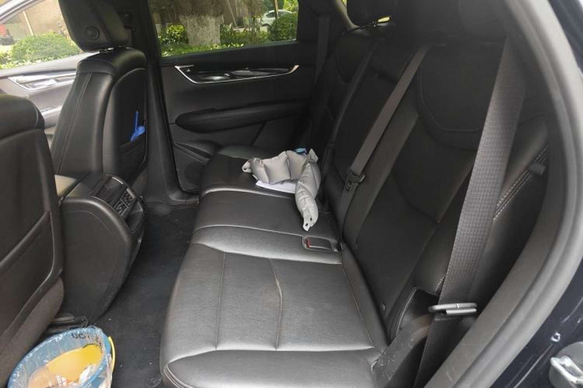 Used Cadillac XT5 2021 2.0T Two-Wheel Drive Luxury Version Left Rear Seat
