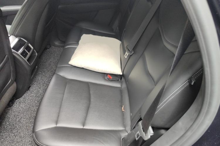 Used Cadillac XT5 2021 28T Luxury Model Left Rear Seat