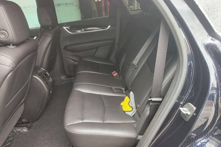 Used Cadillac XT5 2021 2.0T Four-Wheel Drive Luxury Version Left Rear Seat