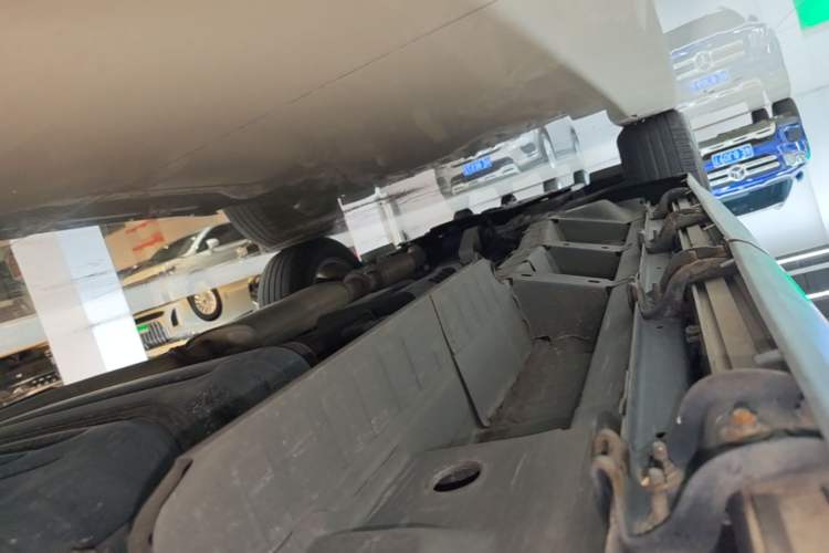 Used Cadillac XT5 2021 28T Tech Edition Left Side Sill