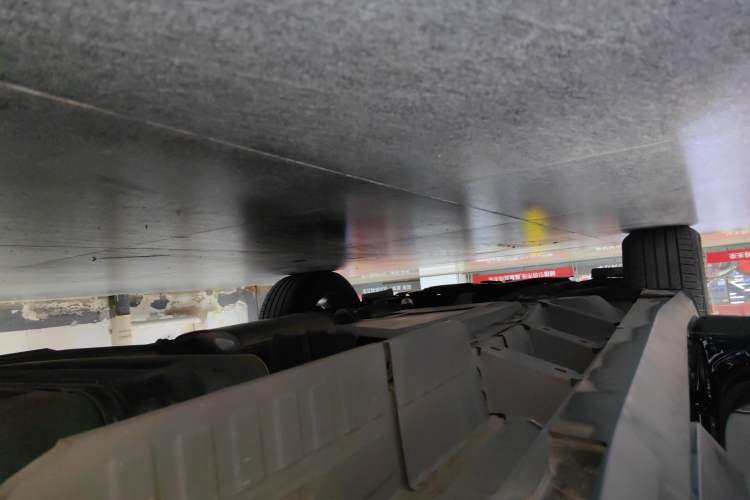 Used Cadillac XT5 2021 2.0T Two-Wheel Drive Luxury Version Left Side Sill