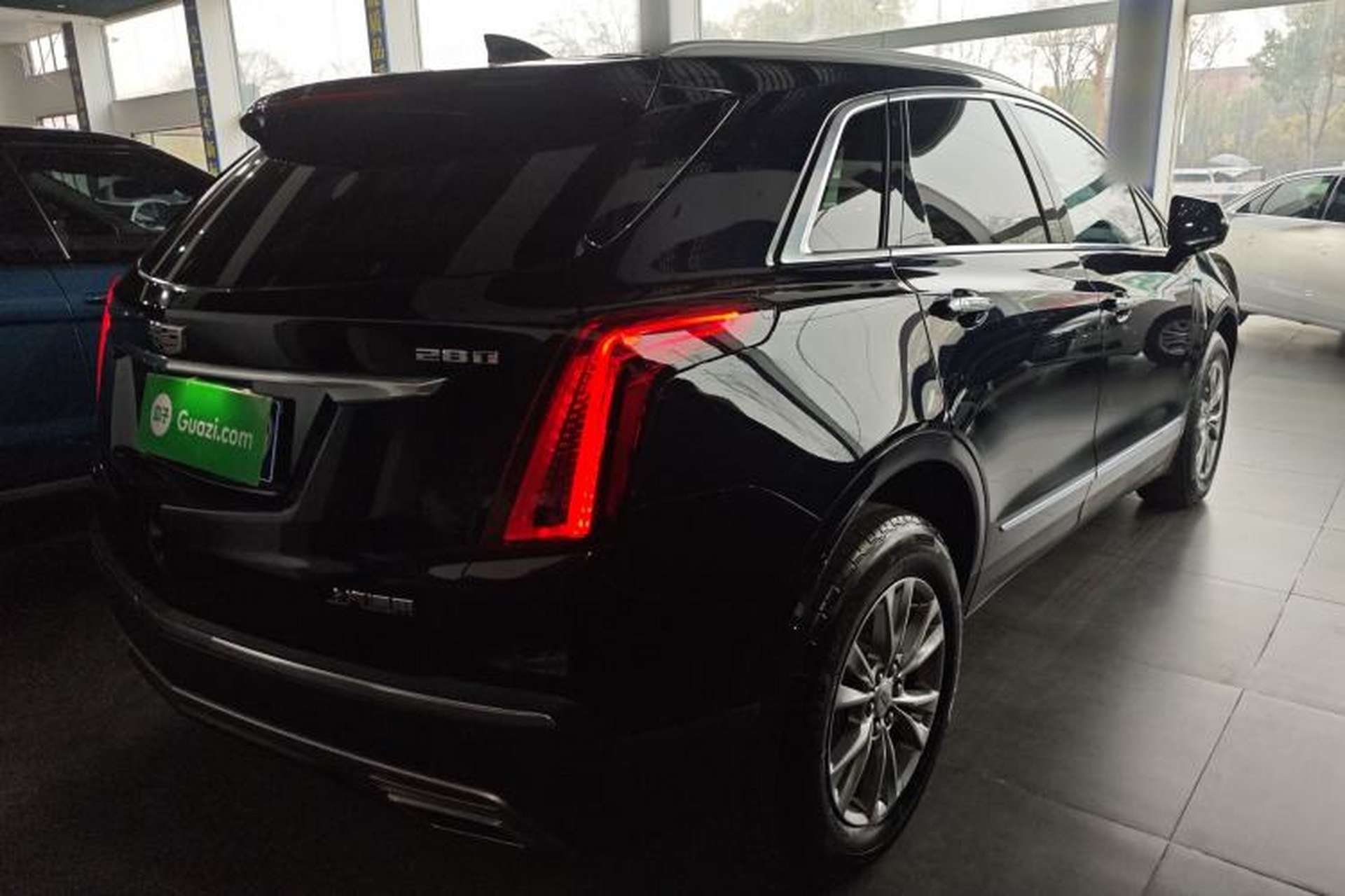 Used Cadillac XT5 2021 28T Luxury Model Rear Right 45 Deg