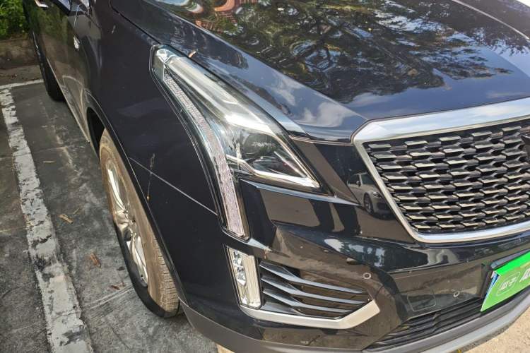 Used Cadillac XT5 2021 2.0T Two-Wheel Drive Luxury Version Right Front Headlight