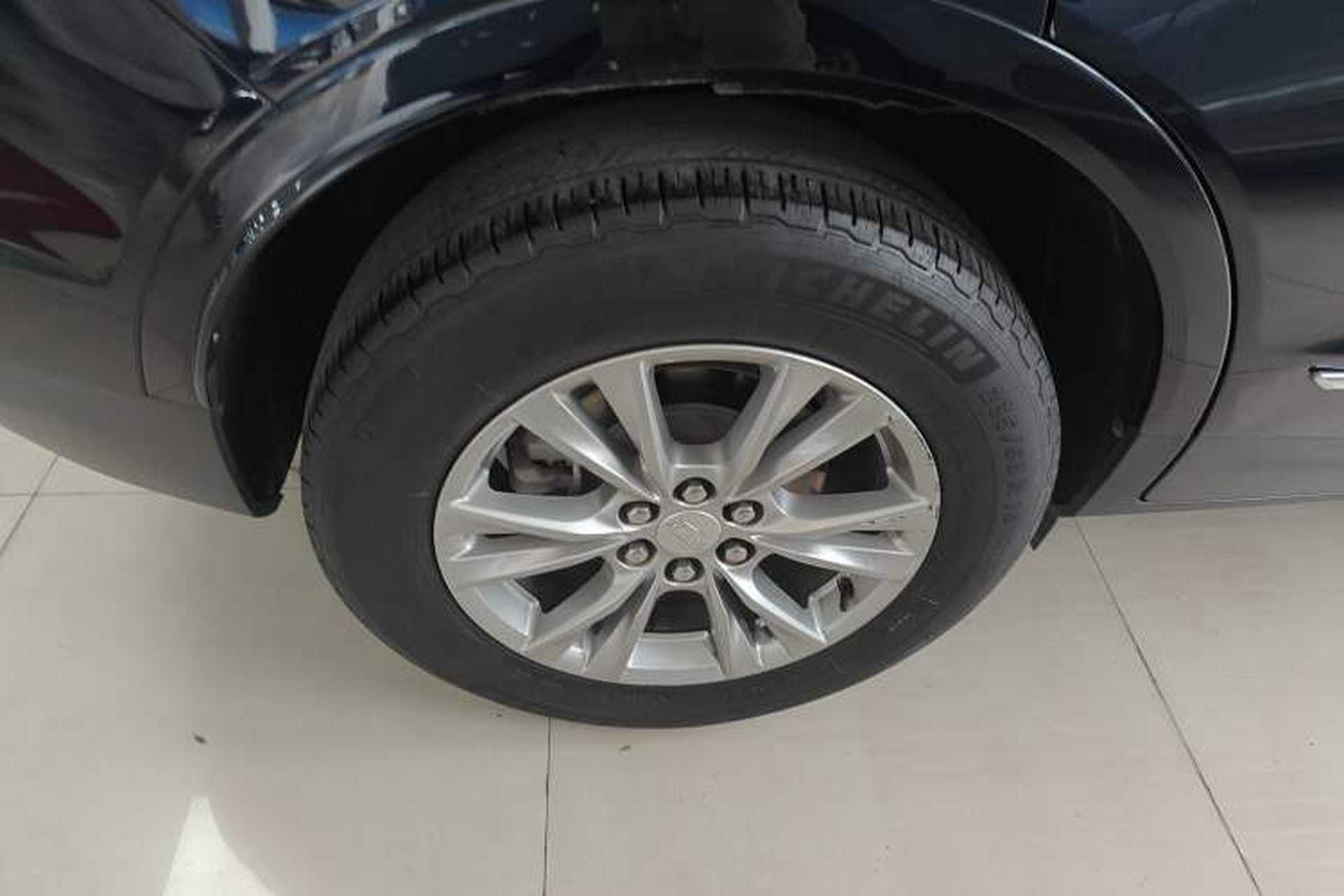 Used Cadillac XT5 2021 28T Luxury Model Right Rear Wheel Hub