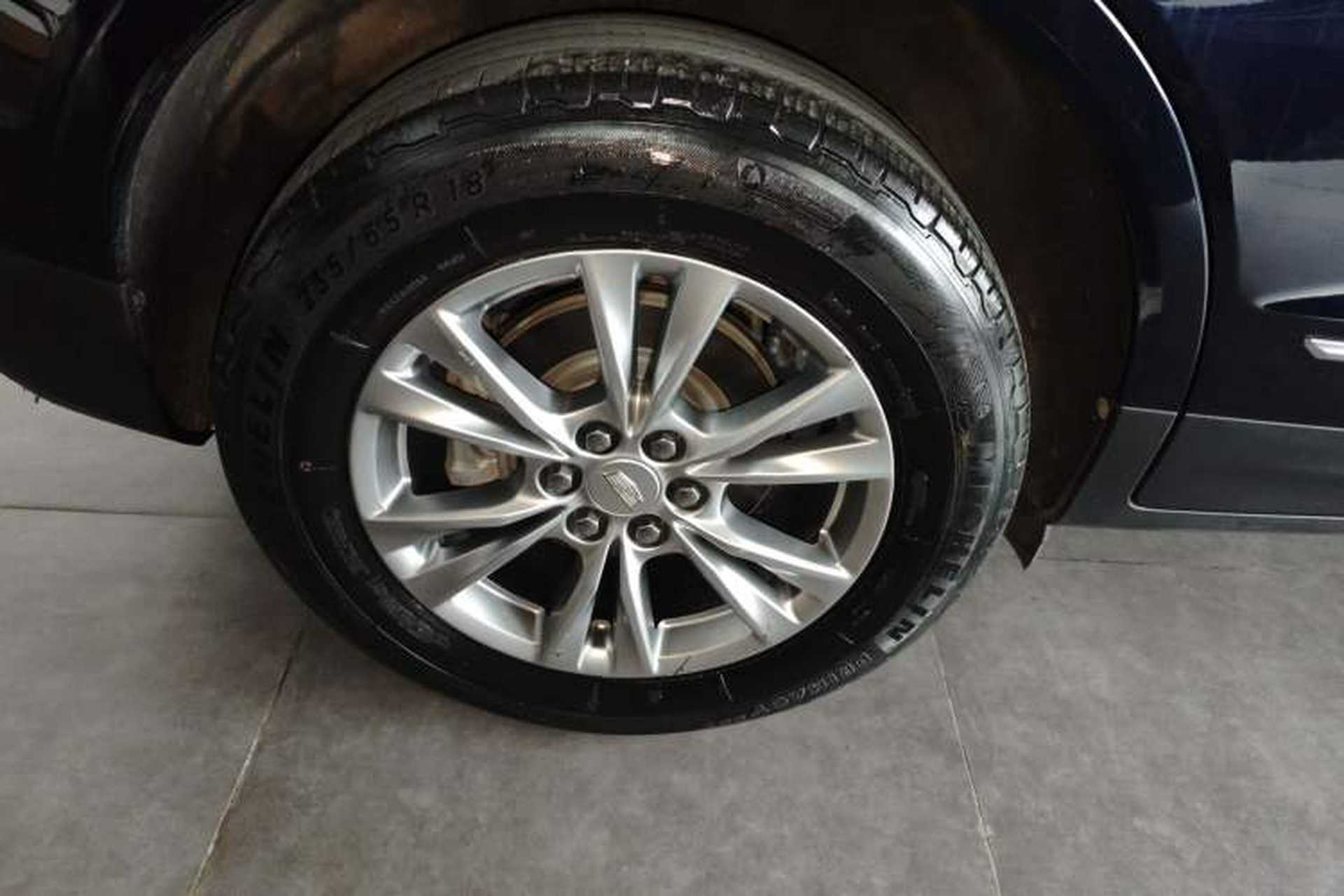 Used Cadillac XT5 2021 28T Luxury Model Right Rear Wheel Hub