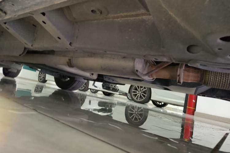 Used Cadillac XT5 2021 2.0T Two-Wheel Drive Luxury Version Right Side Sill