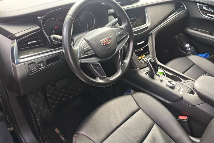 Used Cadillac XT5 2021 2.0T Two-Wheel Drive Luxury Version Steering Wheel