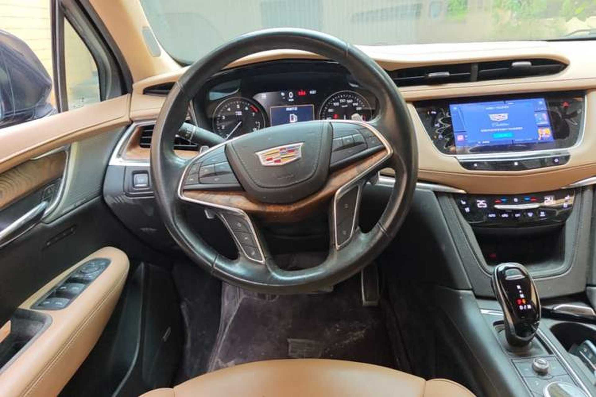 Used Cadillac XT5 2021 2.0T Four-Wheel-Drive Platinum Edition Steering Wheel