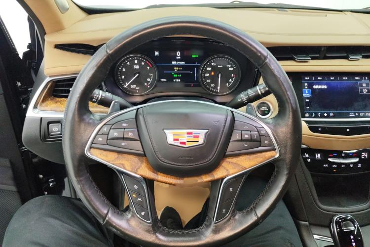 Used Cadillac XT5 2021 2.0T Four-Wheel-Drive Platinum Edition Steering Wheel