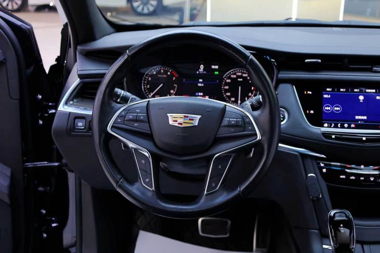 Used Cadillac XT5 2021 2.0T Four-Wheel Drive Premium Edition Steering Wheel