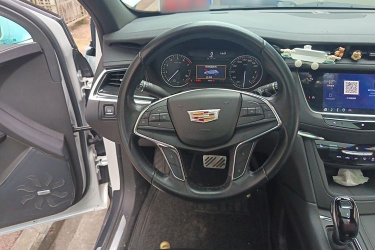 Used Cadillac XT5 2021 2.0T Two-Wheel Drive Luxury Version Steering Wheel