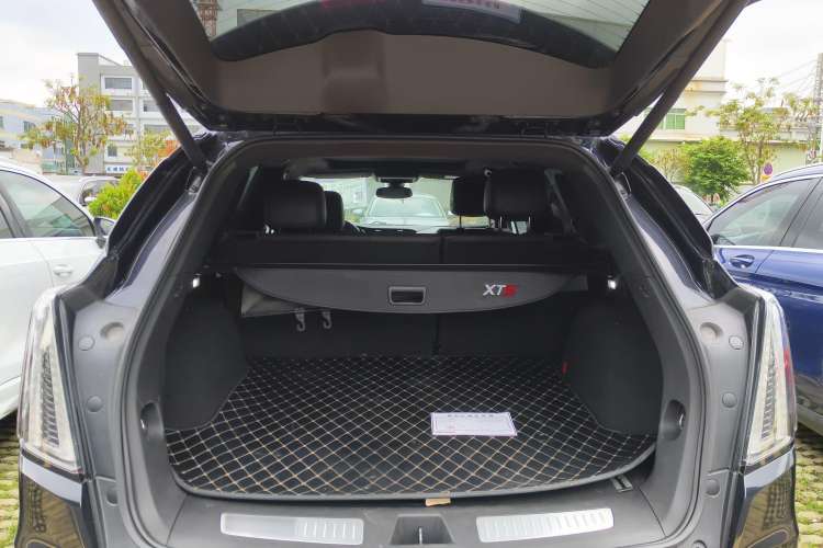 Used Cadillac XT5 2021 28T Four-Wheel Drive Leading Sport Model Trunk