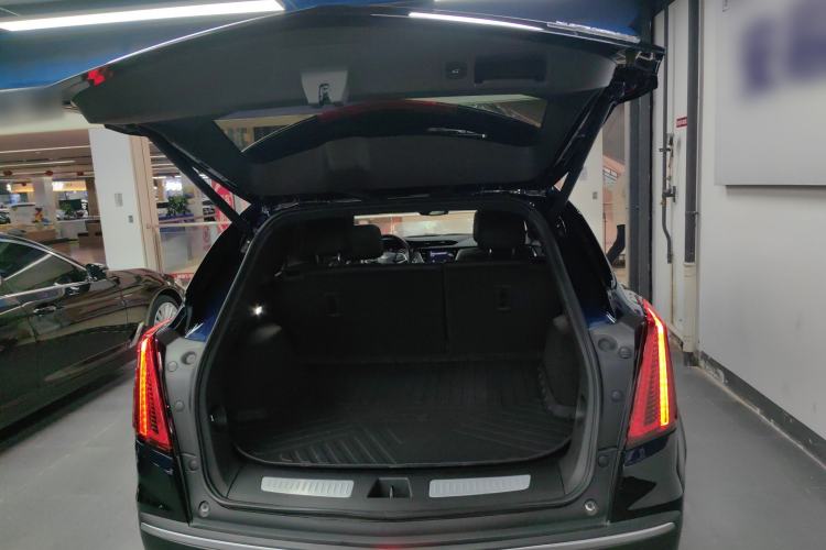 Used Cadillac XT5 2021 2.0T Two-Wheel Drive Luxury Version Trunk