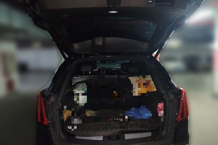 Used Cadillac XT5 2021 28T Luxury Model Trunk