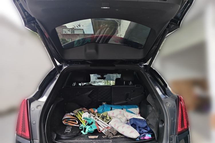 Used Cadillac XT5 2021 28T Luxury Model Trunk