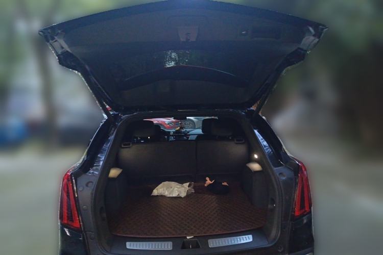 Used Cadillac XT5 2021 2.0T Two-Wheel Drive Luxury Version Trunk