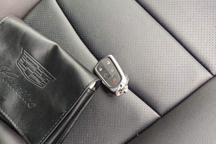 Used Cadillac XT5 2021 2.0T Two-Wheel Drive Luxury Version Vehicle Key