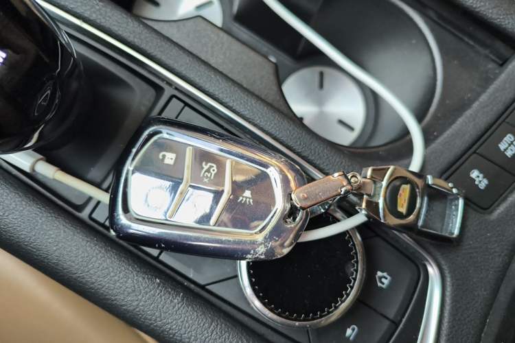 Used Cadillac XT5 2021 28T Four-Wheel Drive Platinum Sport Edition Vehicle Key