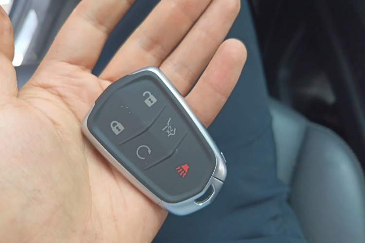 Used Cadillac XT5 2021 2.0T Two-Wheel Drive Luxury Version Vehicle Key