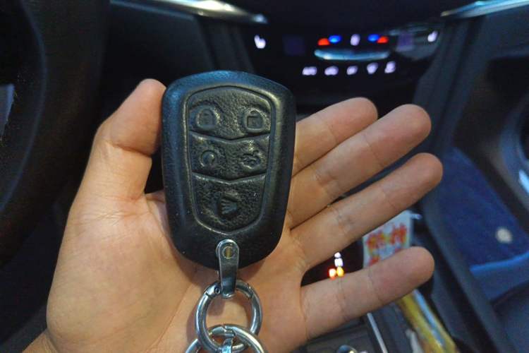 Used Cadillac XT5 2021 2.0T Two-Wheel Drive Luxury Version Vehicle Key