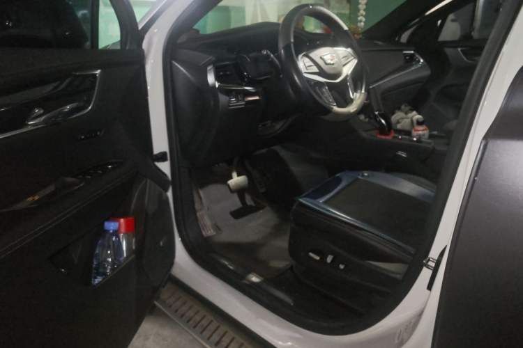 Used Cadillac XT5 2021 2.0T Two-Wheel Drive Luxury Version Driver Seat