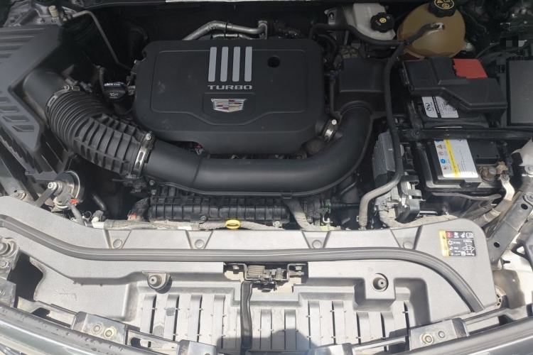 Used Cadillac XT5 2021 28T Tech Edition Engine Bay