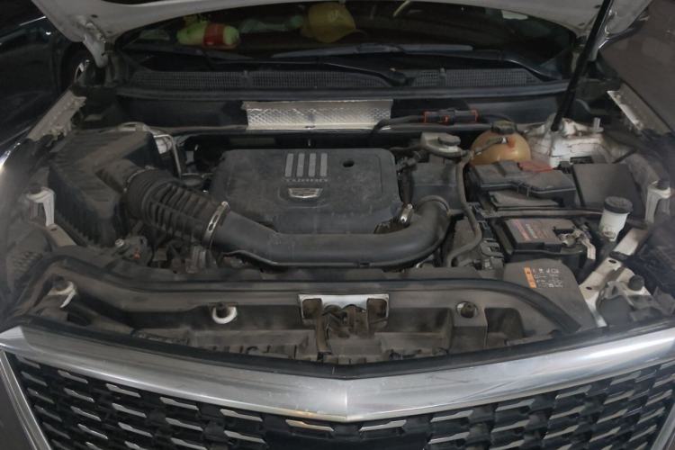 Used Cadillac XT5 2021 2.0T Two-Wheel Drive Luxury Version Engine Bay