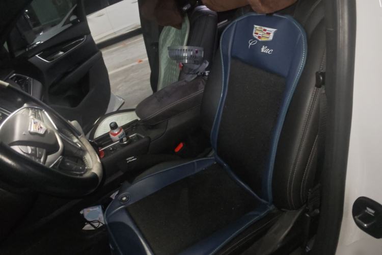 Used Cadillac XT5 2021 2.0T Two-Wheel Drive Luxury Version Left Front Seat
