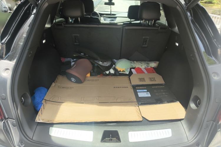Used Cadillac XT5 2021 28T Tech Edition Trunk