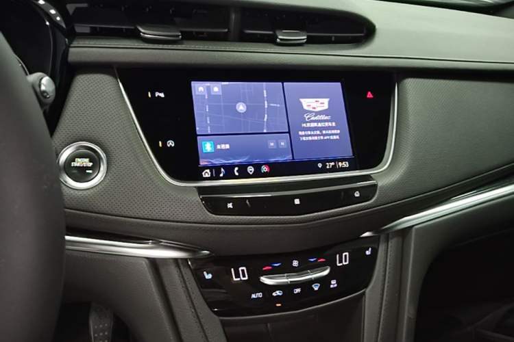 Used Cadillac XT5 2021 2.0T Two-Wheel Drive Luxury Version Audio And AC Panel