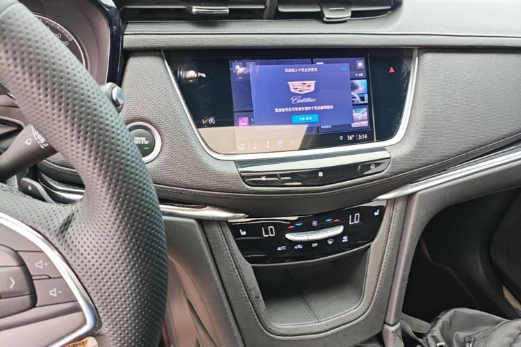 Used Cadillac XT5 2021 2.0T Four-Wheel Drive Luxury Version Audio And AC Panel