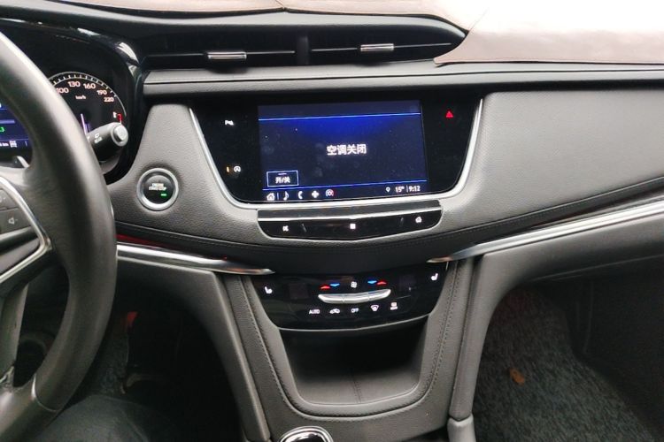 Used Cadillac XT5 2021 28T Four-Wheel Drive Luxury Version Audio And AC Panel