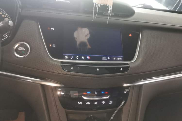 Used Cadillac XT5 2021 28T Luxury Model Audio And AC Panel