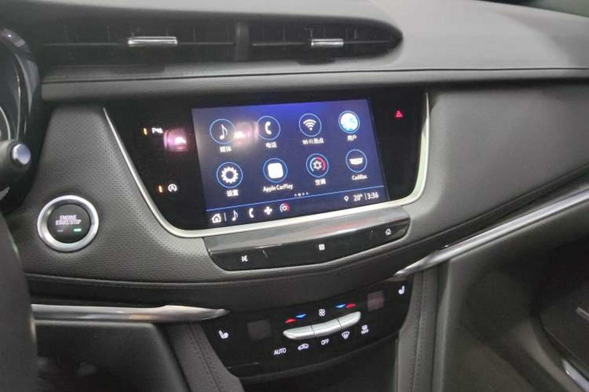 Used Cadillac XT5 2021 2.0T Two-Wheel Drive Luxury Version Audio And AC Panel
