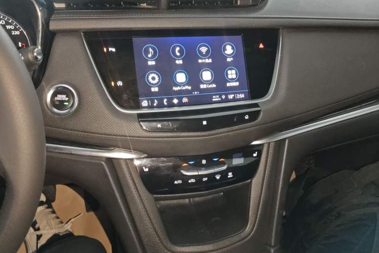 Used Cadillac XT5 2021 2.0T Two-Wheel Drive Luxury Version Audio And AC Panel