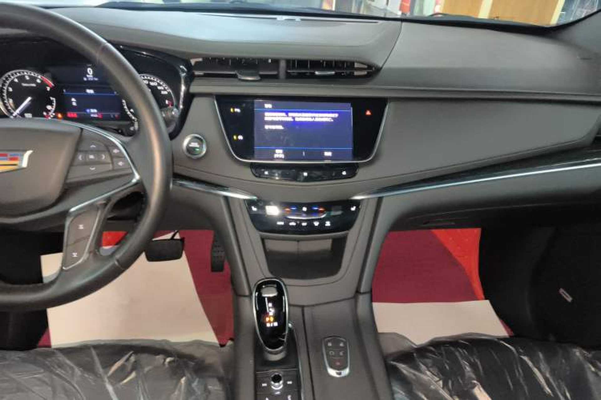 Used Cadillac XT5 2021 28T Luxury Model Audio And AC Panel
