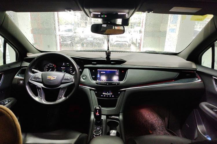 Used Cadillac XT5 2021 28T Four-Wheel Drive Luxury Version Center Console