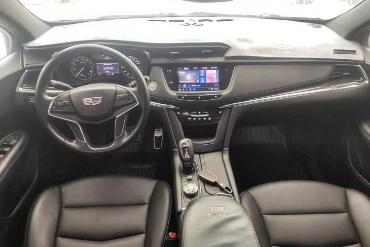 Used Cadillac XT5 2021 2.0T Four-Wheel Drive Luxury Version Center Console