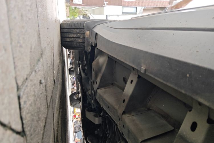 Used Cadillac XT5 2021 28T Luxury Model Chassis Front Left