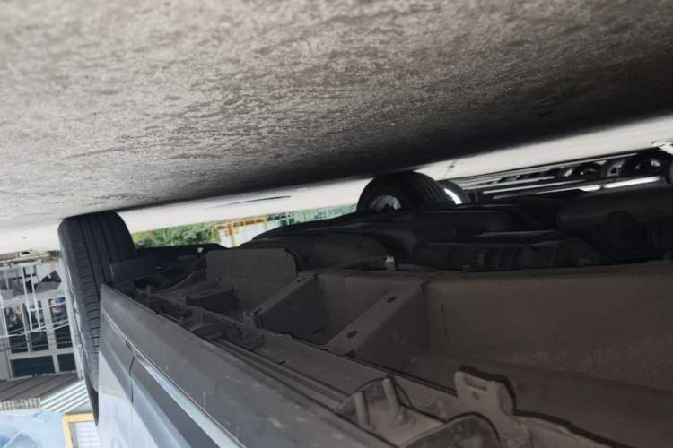 Used Cadillac XT5 2021 28T Four-Wheel Drive Platinum Sport Edition Chassis Front Left