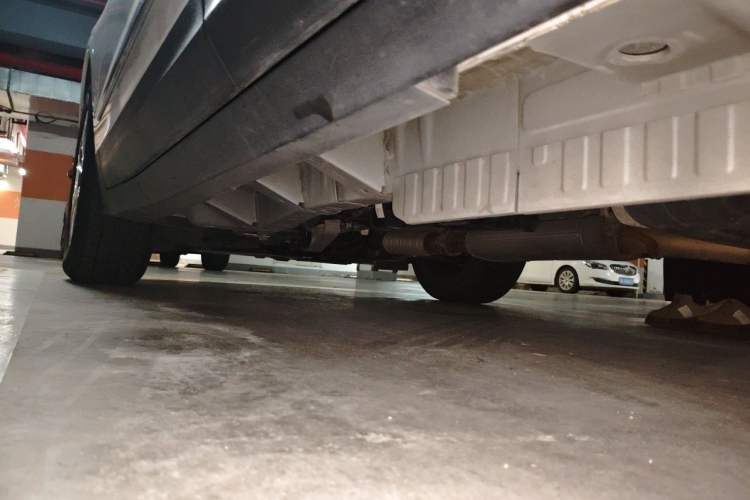 Used Cadillac XT5 2021 28T Luxury Model Chassis Rear Left